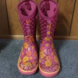 Girls Pink and orange polka dot Bogs size 2